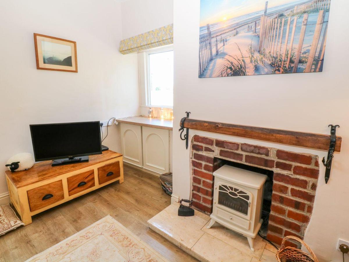 Charming 2 Bed House Near Rhoscolyn Discounts For Villa Holyhead Luaran gambar