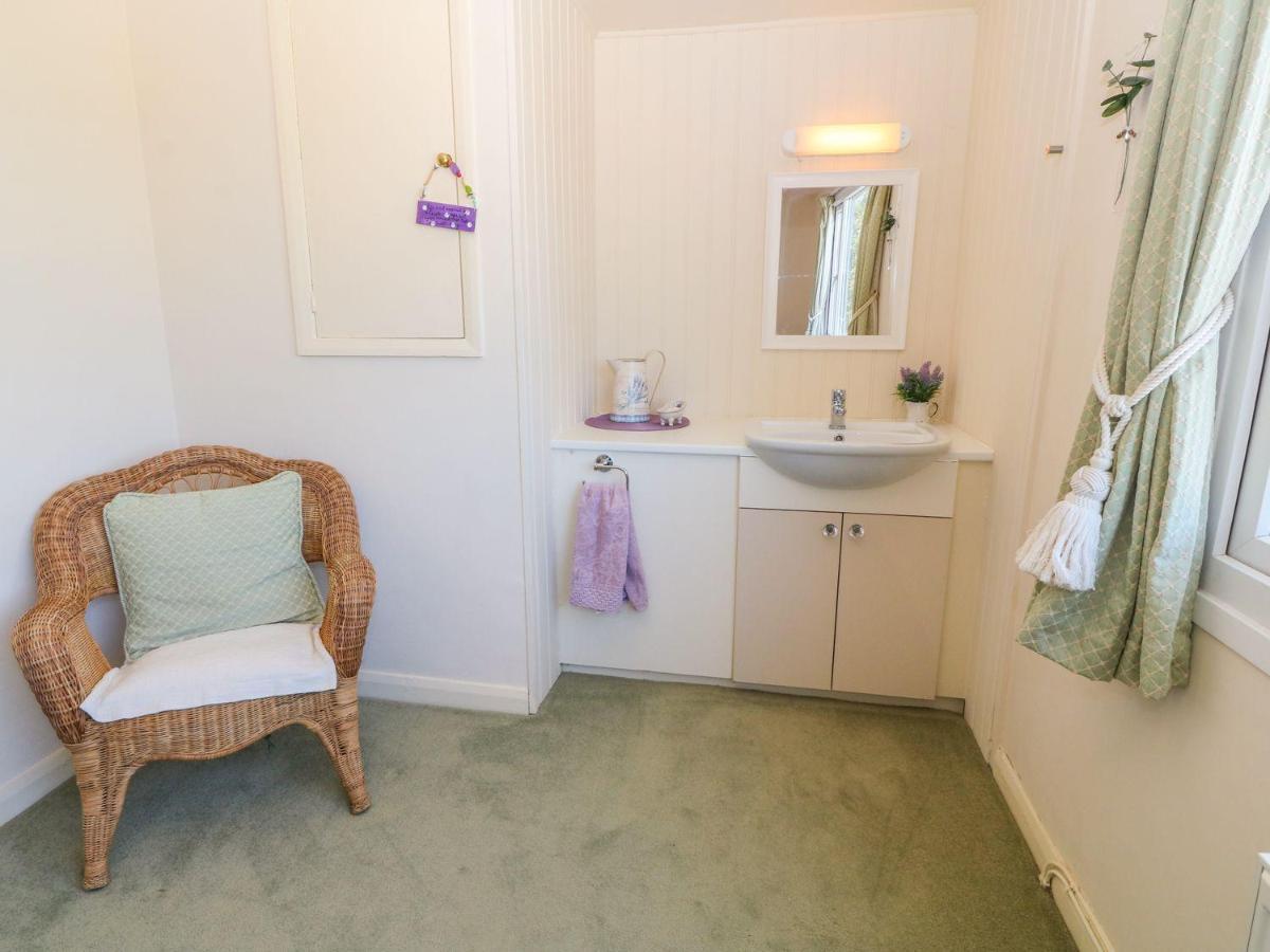 Charming 2 Bed House Near Rhoscolyn Discounts For Villa Holyhead Luaran gambar
